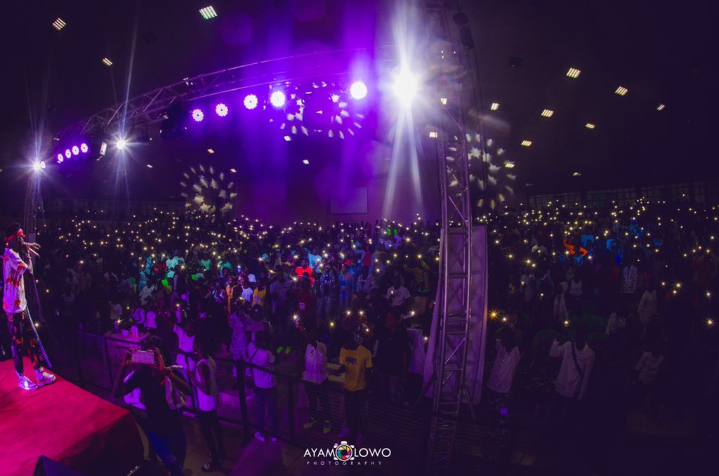 Ayamolowo4to's tweet photo. A week ago , Funab @djkaywise Joor Party.
.
.Captured by @Ayamolowo4to for @Djkaywiseentertainment @Joorparty
.
.#RoadtojoorConcert5 #Funab #Djkaywise#Ayamolowophotography https://t.co/xWydmHJLJY