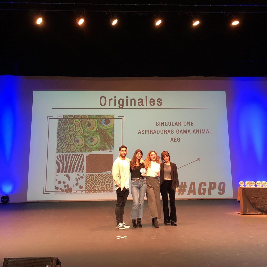 Singular_One's tweet image. ¡Triplete 🏆! @premiosagripina en la categoría 'Originales' por la campaña 'Gama Animal' para @AEG_Esp.
#Sevilla #AGP9 #Premios #Sevilla #Publicidad #Marketing #Comunicación