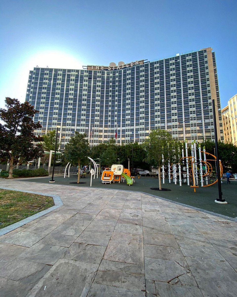 Happy Thanksgiving, #Dallas! 

📷: @shotsbydak