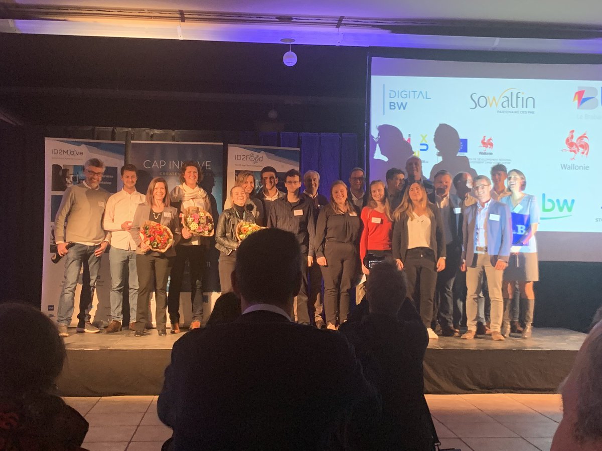 Peldomi's tweet photo. Bravo à tous les participants #storycamp #capinnove ! #startup https://t.co/J8h9EQct9W