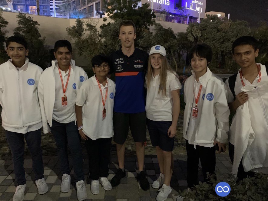 INFINITYRACING_'s tweet image. Sneaky pic with Daniil Kvyat. #thankyou #f1 #f1swf19 #f1inschools #infinityracingworldfinals