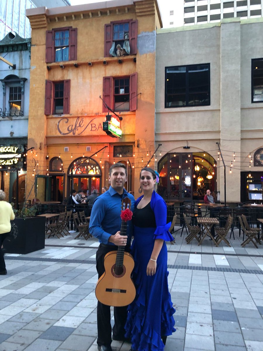 Our singer Brenley Madison &amp; guitarist Matthew Martin hail from the #AnnapolisValley! The #flamenco couple met in Wolfville. Come and be dazzled by their incredible artistry on November 30th at the AI Whittle Theatre, #Wolfville
tickethalifax.com/events/1013471…