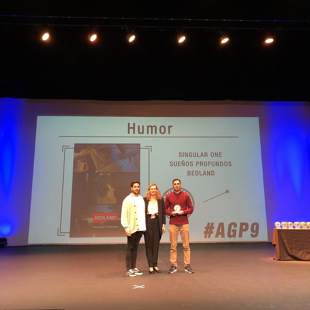 Singular_One's tweet image. Muy felices de recibir el premio en la categoría de Humor en los @premiosagripina por la campaña 'Sueños Profundos' para @Bedland_es 🏆. 
@pinguitorre, este premio es compartido 💪. 
#Sevilla #AGP9 #Premios #Sevilla #Publicidad #Marketing #Comunicación