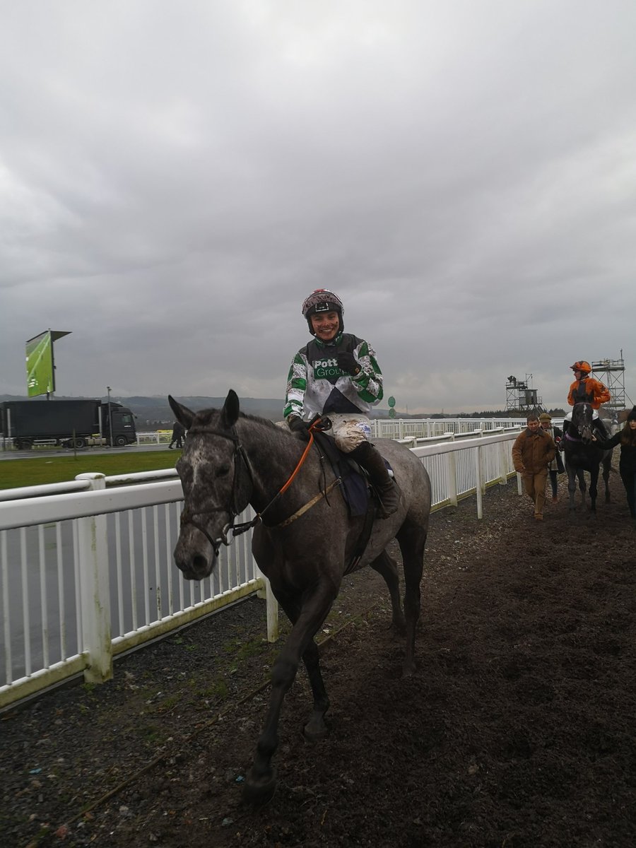 WINNER 🥇 Mario De Pail wins the last <a href="/FfosLasRC/">Ffos Las Racecourse</a> under <a href="/BenJone04644251/">Ben Jones</a> for owners <a href="/CanterCarpet/">CanterCarpet  (Potter Group)</a> and Walters Group!  🎉 Well done team STR 🎉