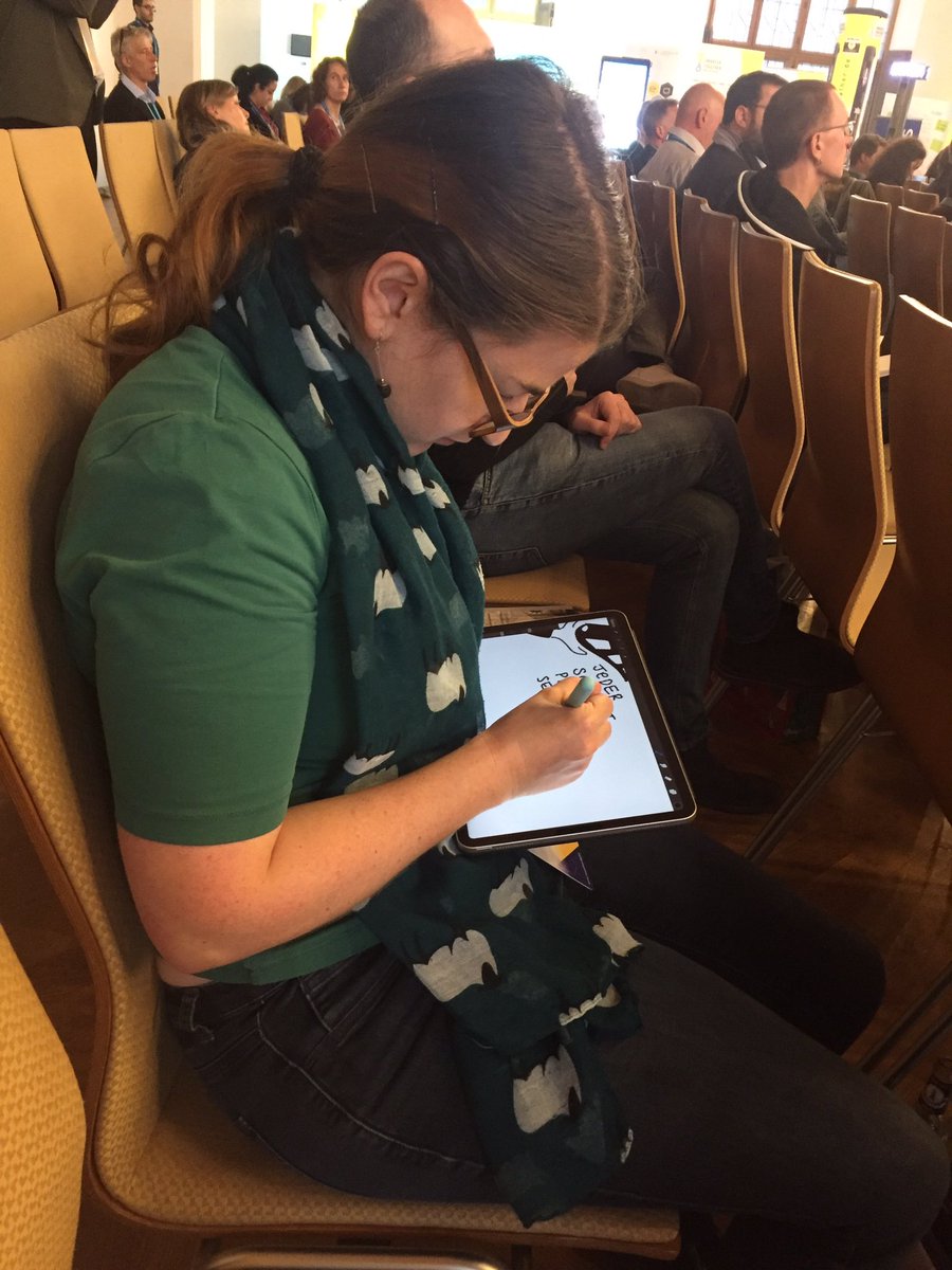 MarciaViola's tweet photo. Und Katrin @kleinerW4hnsinn visualisiert auch schon den ganzen Tag mit. #sketchnote #OGTM19 https://t.co/3JDR7bCOLl