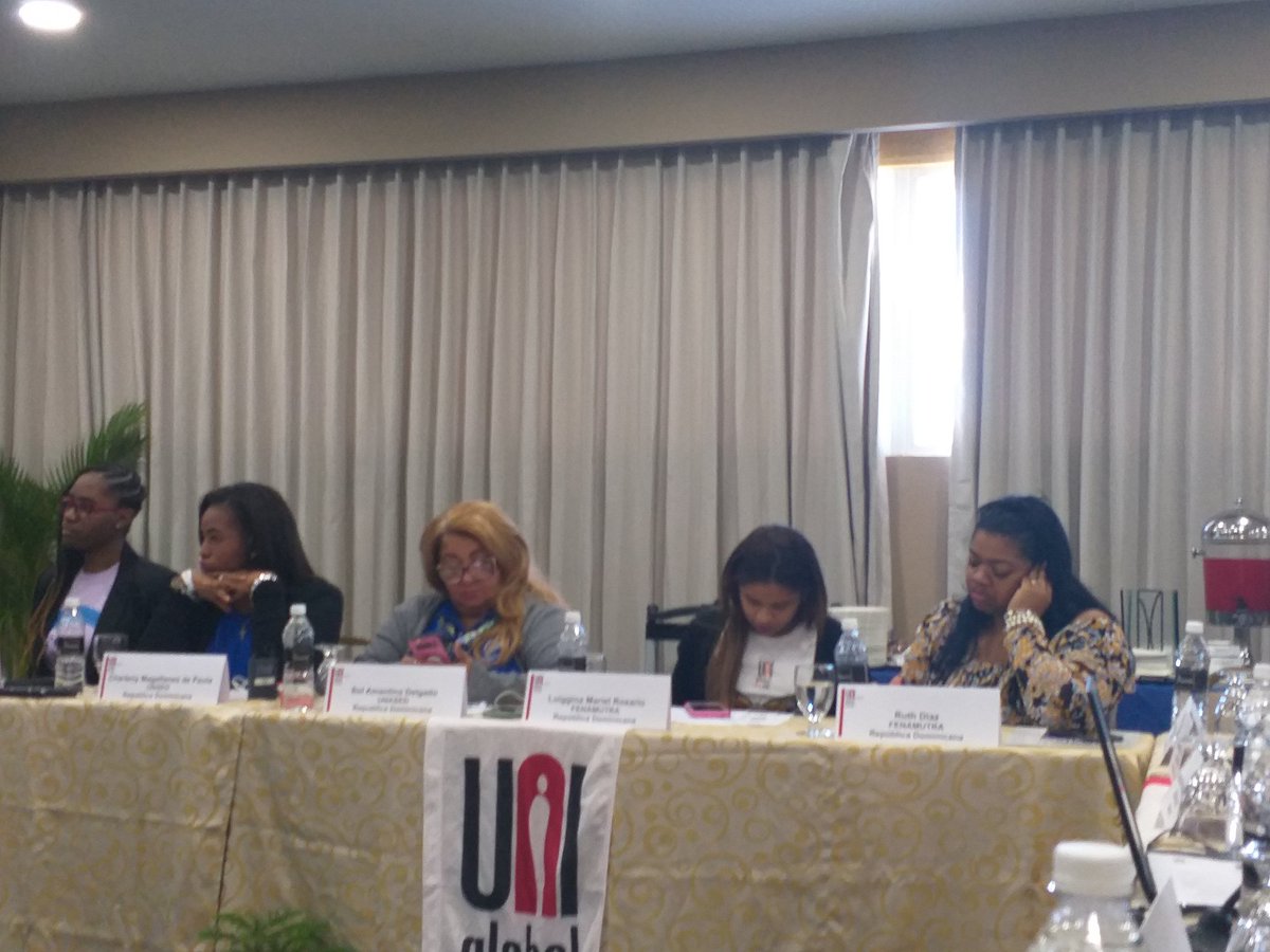 FES_Caribe's tweet photo. El #ProgramadeMentoria se ha constituido es un espacio para fortalecer el #liderazgo de las #mujeressindicalistas en el Caribe. Cc @uniamericas https://t.co/b5EYmzd5hP