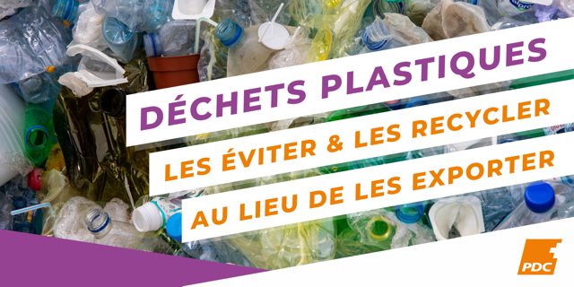 Mitte_Centre's tweet photo. ⬇️ L'impact sur l'environnement 
⬆️ Le potentiel de l'économie circulaire ♻️en #Suisse 
Le #PDC veut réduire et réutiliser les déchets plastiques au lieu simplement des les exporter. 
Le Conseil fédéral soutient notre postulat : 
➡️https://t.co/qJuP61bAfw https://t.co/WrWaUpIM6Z