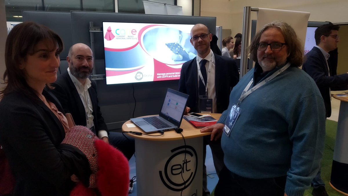 all'@EIT_Digital #Innovationday19 esempi di come l'innovazione può generare valore.
<a href="/DMCoachTeam/">DMCoach</a>, <a href="/cape_suite/">Cape</a>, <a href="/Bridge_Activity/">BRIDGE Innovation</a>, <a href="/CreepPro_EIT/">Creep-Project-EIT</a>, SIPARiO, @cityenabler, DESOLATE, <a href="/snapEUproject/">snap project</a>, REVEAL. 
#innovation <a href="/EngineeringSpa/">ENGINEERING GROUP</a>