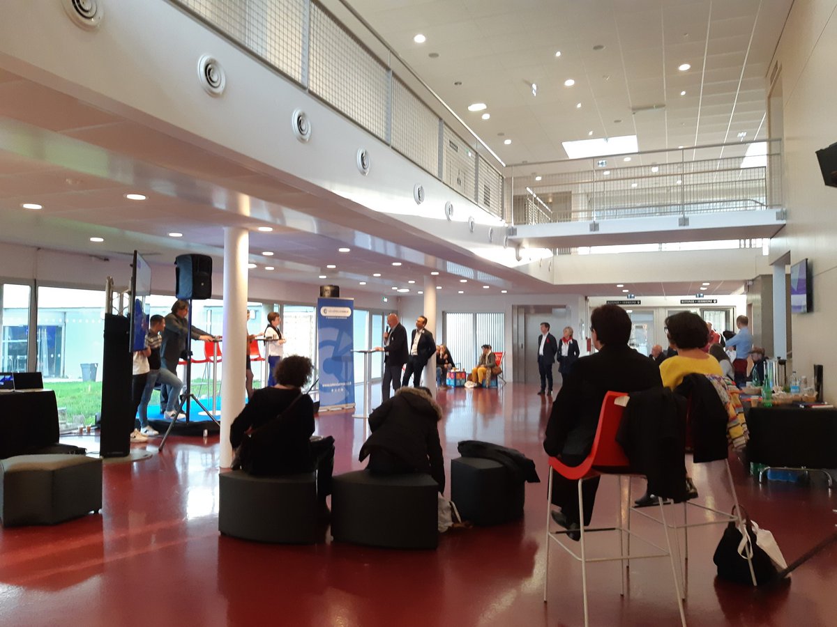 [200 ANS] Pitch "l'alternance, vous y avez pensé ?" Temoignage de l'entreprise Rexel, Leroi Merlin et de 2 étudiants en #alternance
#200ansCCI