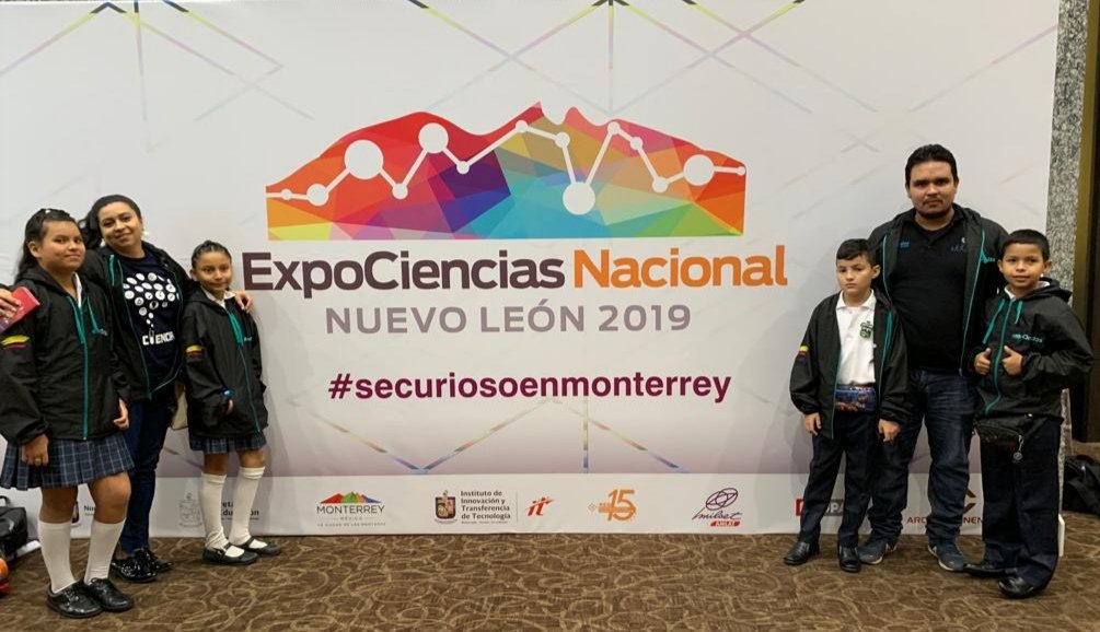 El grupo Los Jorügot del Monte del departamento de #Guainía representan a #Colombia en la Expociencias Nacional 2019 que se realiza en #Monterrey #México #soycuriosoenmonterrey