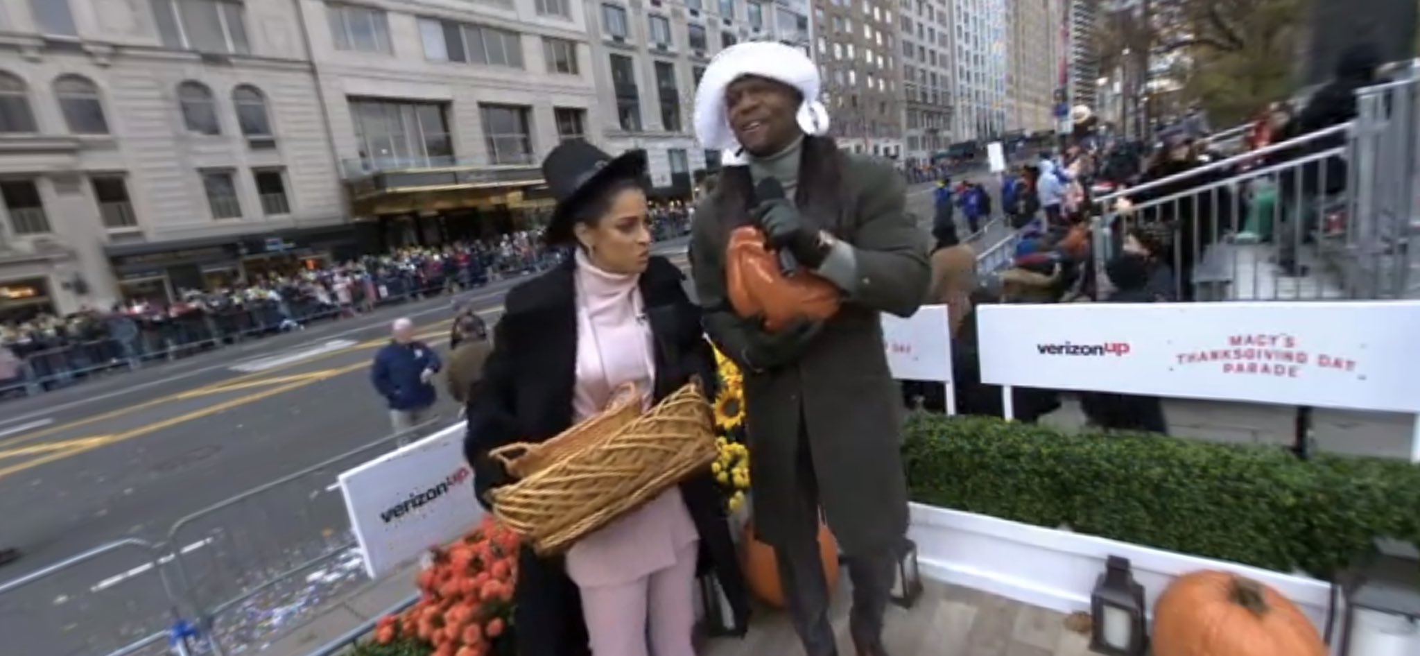 Images of the macys thanksgiving day parade