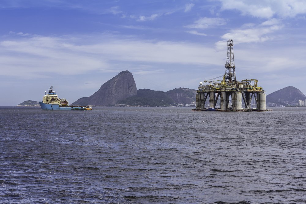 HarleyDHL's tweet photo. With Brazil’s recent sale of oil deposits failing to get much interest from foreign bidders are we seeing the start of a decline in offshore investment or is Brazil just too expensive and unpredictable? https://t.co/5kNE7FvN5h #oilandgas #brazil #dhlenergy #logistics https://t.co/a2HGHXSwsC