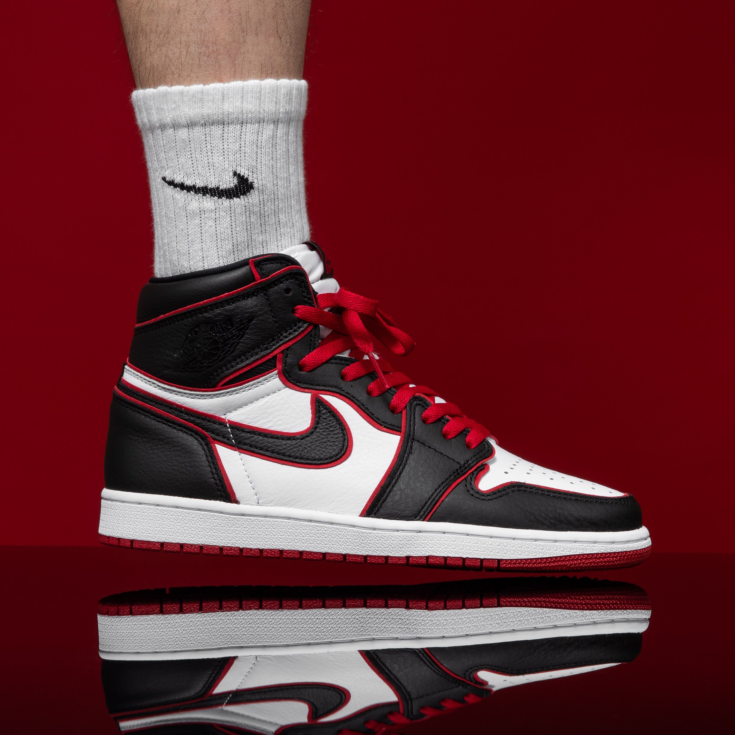 Джорданы лов. Nike Air Jordan 1 Retro Bloodline. Nike Air Jordan 1 og Bloodline. Nike Air Jordan 1 High og Bloodline. Nike Air Jordan 1 Bloodline.