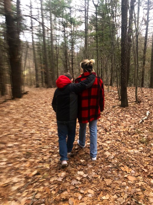 being big sis ❤️ https://t.co/Dj1IwcwhIo