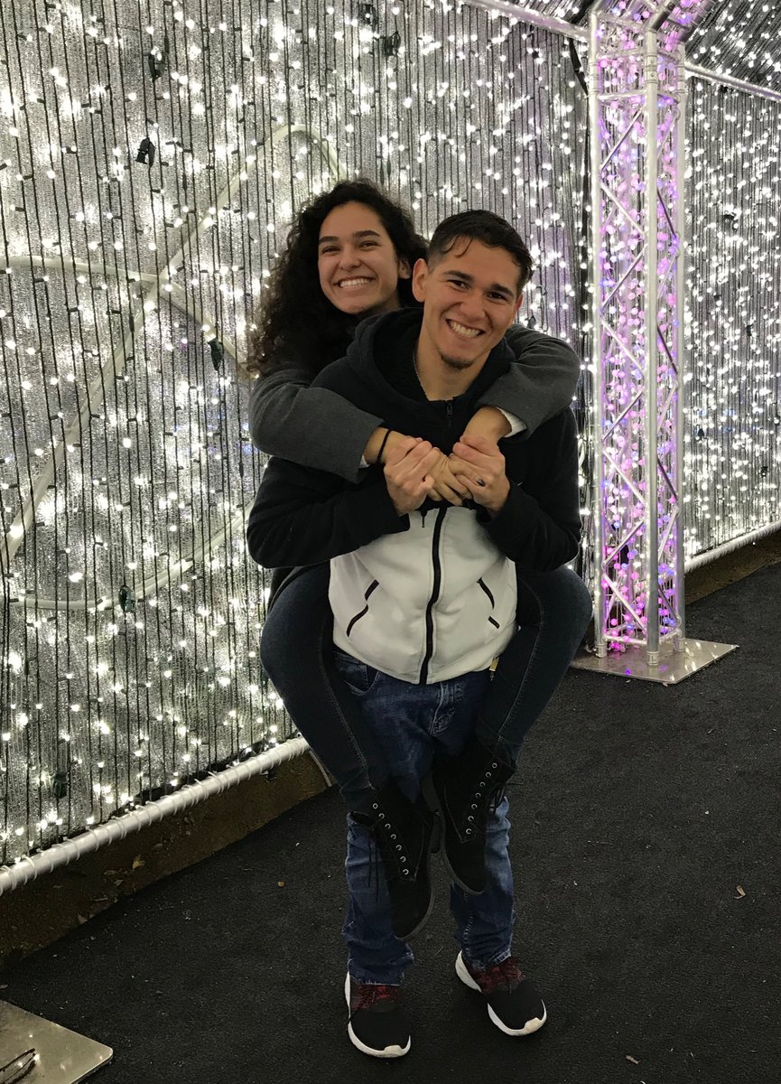 JusinoLexi's tweet photo. Being reunited with your bestie is the greatest feeling https://t.co/vyIP79wLPO