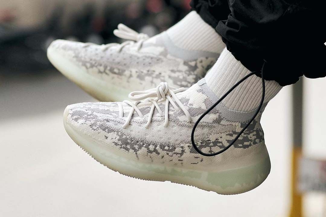 MILLION DOLLAR MOTIVE Sneaker T Shirt for Yeezy 380 Mist.