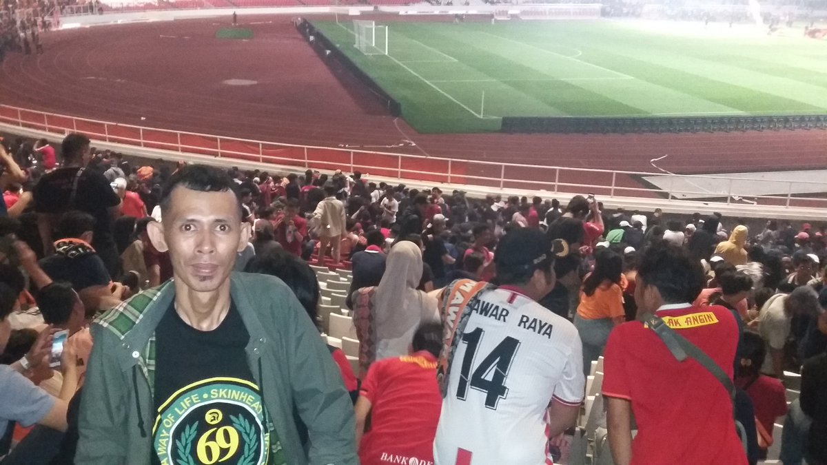 pido_726ar's tweet photo. Ayo juara la91. Dirgahayu @Persija_Jkt ke 91. #keepthehaith #PersijaDay https://t.co/eTewws2mq2