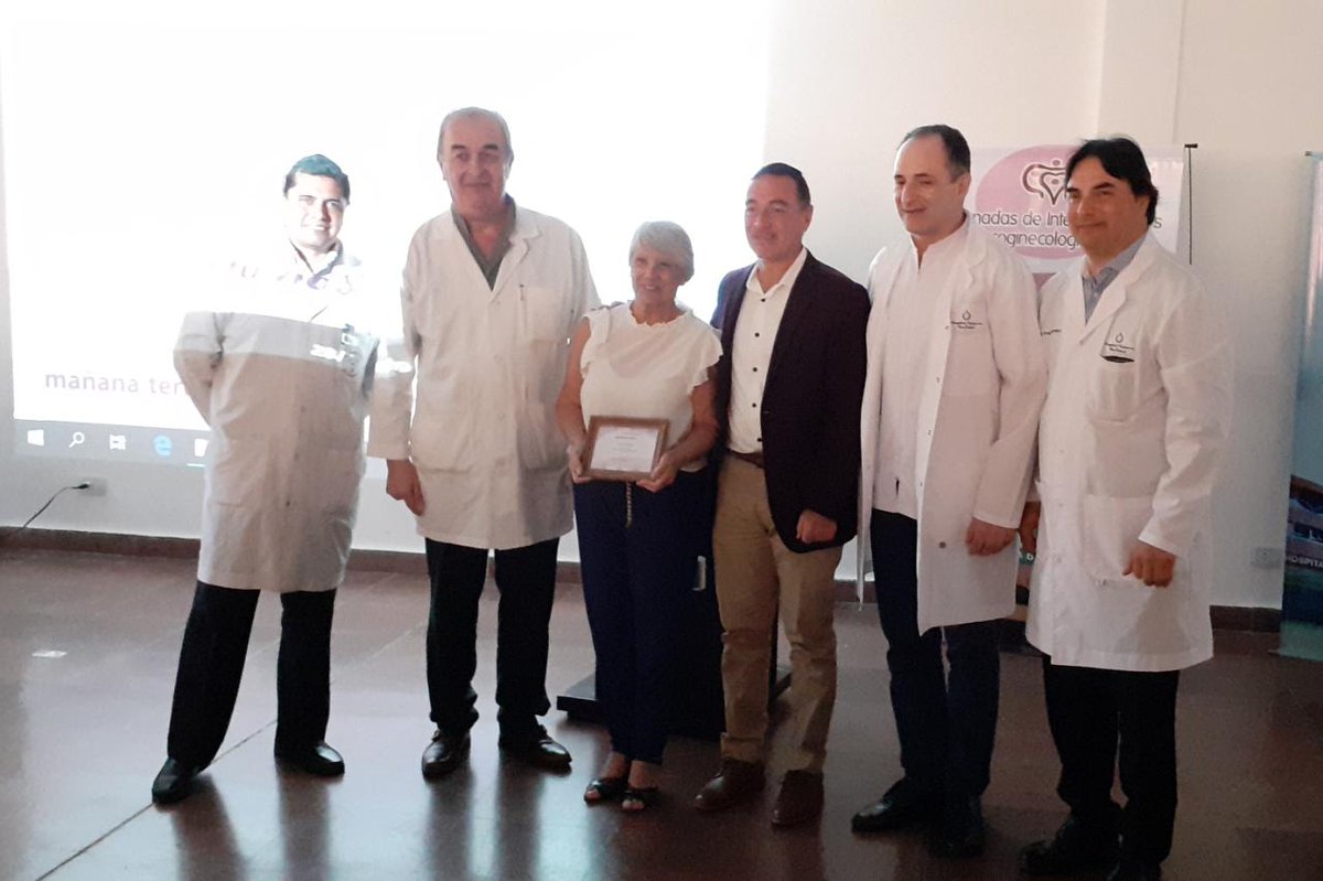 WalterMVillalba's tweet photo. Apertura de Jornadas de Residentes de TocoGinecologia del NEA. Ademas entregamos reconocimiento a la 1er promocion de especialistas del Hosp. Madariaga. Felicitaciones https://t.co/N8ykaAKaHj