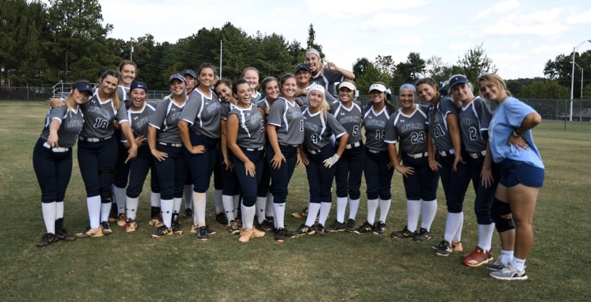 CSCC_Softball's tweet photo. Wishing you &amp; yours a Happy Thanksgiving from Cougar softball! 🦃 https://t.co/t1QpofMoNt