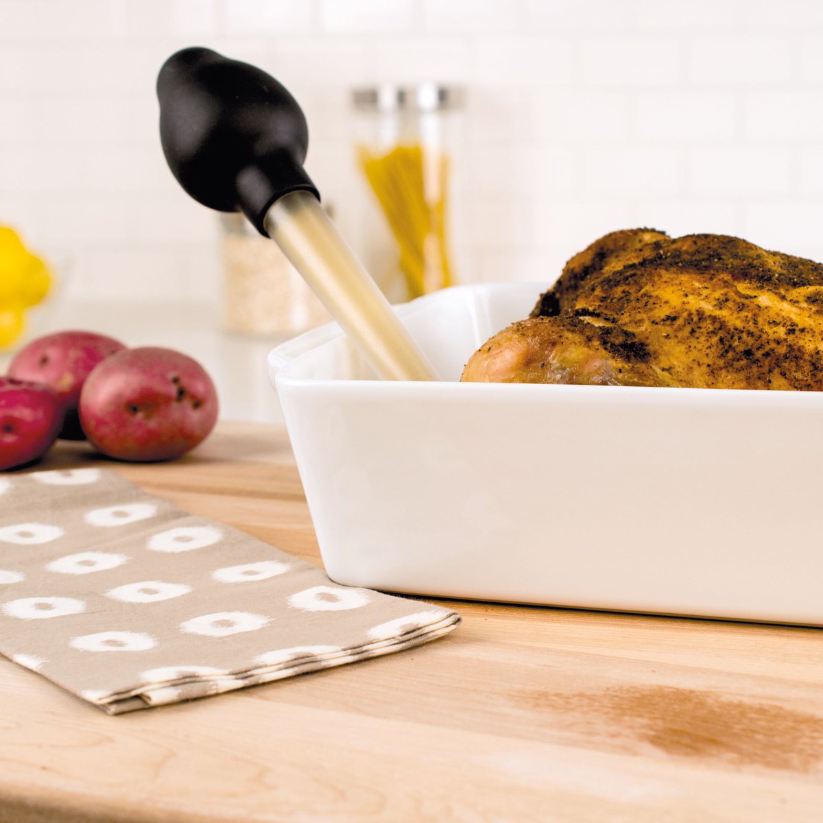 Happy Turkey Day! We've been basting all morning. We hope you have a day full of delicious food and joyful memories in the making. 🦃 #HappyThanksgiving #TurkeyDay #KitchenTools #Tovolo