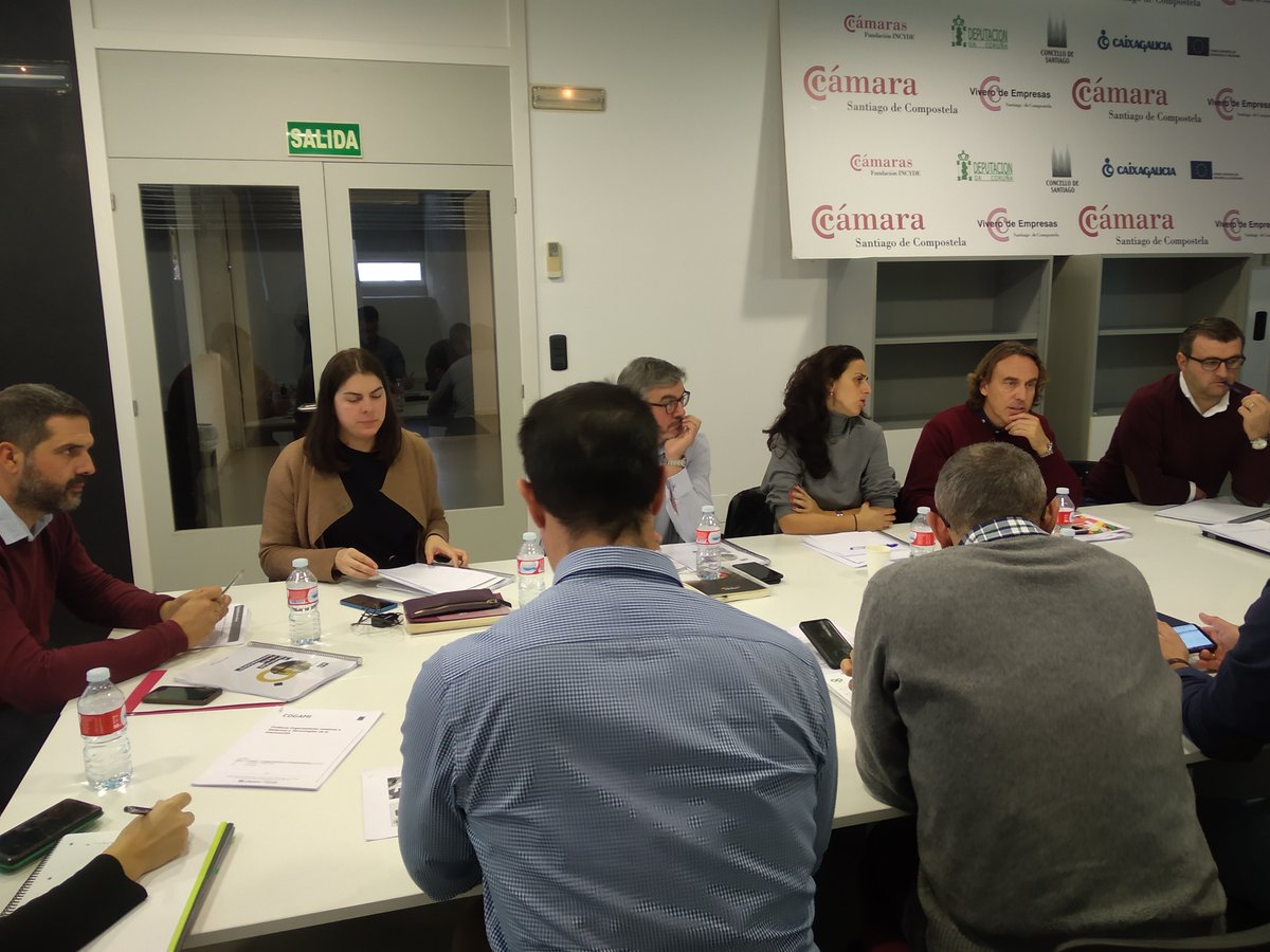 CCompostela's tweet photo. Hoy reunidos los gerentes de @COGAMI_Galicia Empresarial en la @CCompostela
#integratex #trameve #coregal #combinasocial
#accedesocial #activasocial #artegalicia
#grafinco #dixardin #hornosdelamestelle https://t.co/HVVhV3APRO