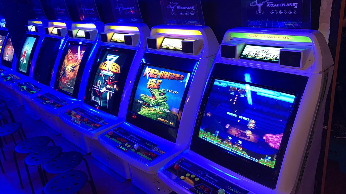 Mangafest's tweet photo. ¡Disfruta como un niño con la Zona Arcade de #Mangafest19! Nuestros amigos de @arcade_planet estarán todo el fin de semana en #Mangafest con un buen surtido de máquinas recreativas. ¡Te lo vas a pasar de escándalo! 🕹️

https://t.co/cgjGVAZUXJ https://t.co/RkTgEKWjeu