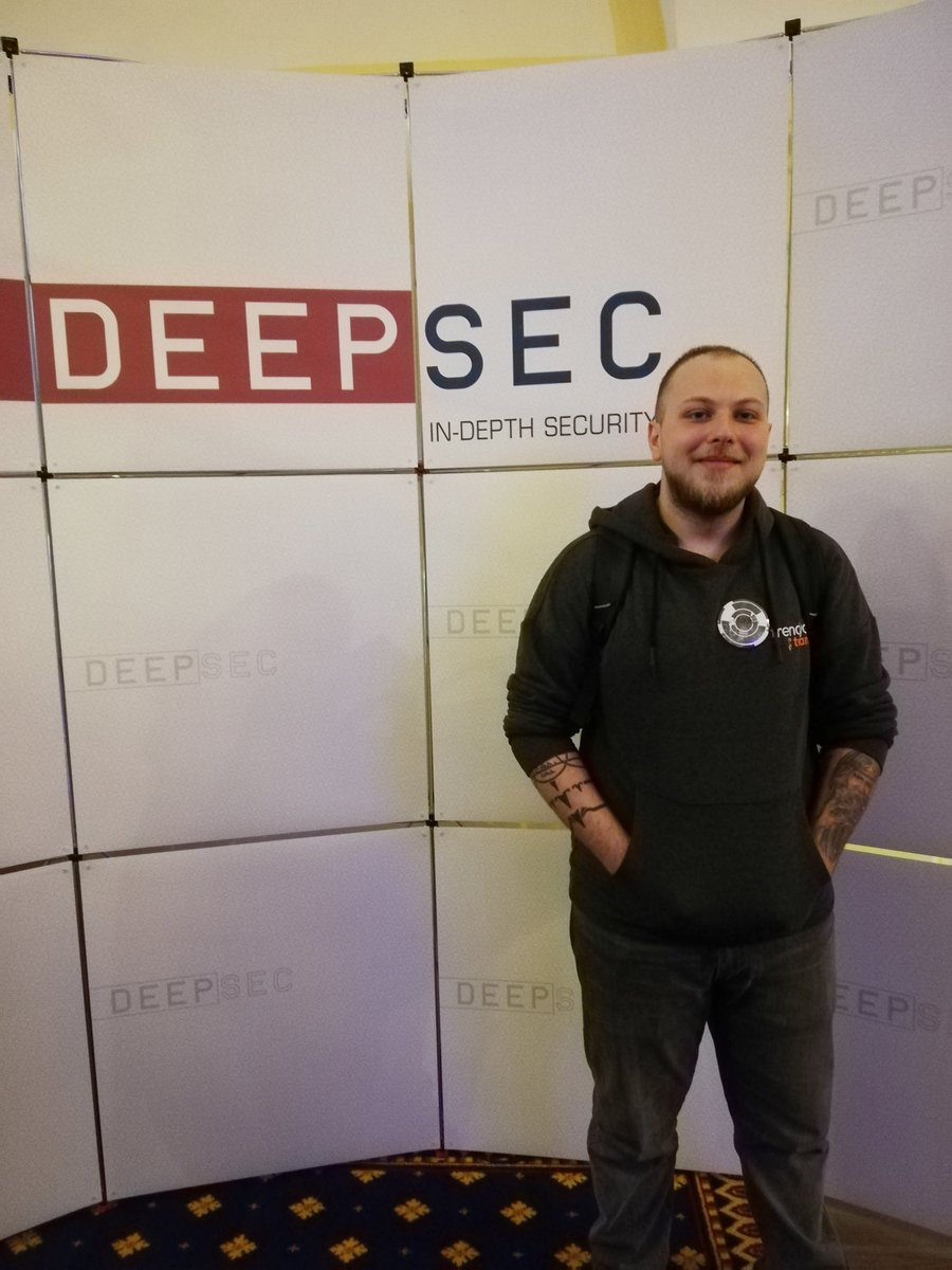 KoAkinci's tweet image. Bugün ülkemizi yurtdışında temsil etmek adına Avusturya&apos;nın başkentinde düzenlenen #DeepSEC konferansında Mert Can Coşkuner ile araştırmasını yaptığımız &quot;Android Malware Adventures&quot; sunumunu gerçekleştirdik. 🇹🇷
@BlackboxSecTR @deepsec