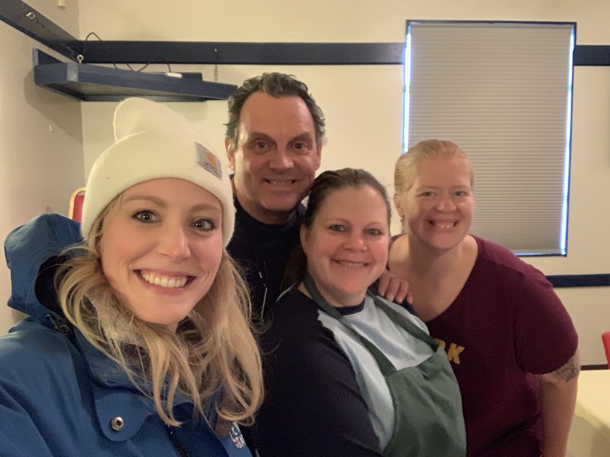 chelseastrub's tweet photo. The magic of Thanksgiving brings people together... Even when your working! Like past and present Luzerne County @WNEP reporters (Mark Davis) and cousins with #ThePolishConnection https://t.co/uJBkU0GGuR