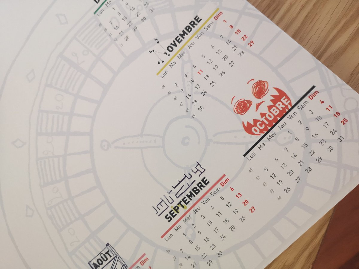 #SUPERCOLLABORATION 🤜
En plus du calendrier, <a href="/cloitre_imprime/">Cloître Imprimeurs</a> vous proposera de beaux #carnetsdenotes et  #sousmains (en général c’est très moche les sous-mains, mais là, limite vous n’allez pas oser écrire dessus tellement ceux-là ils sont beaux !).
#SuperCollab #Création