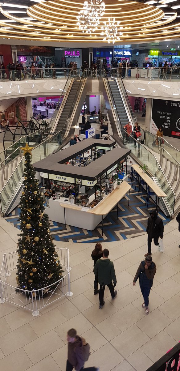 Looking festive at <a href="/kioskmcr/">kiosk</a> <a href="/manarndale/">Manchester Arndale</a>