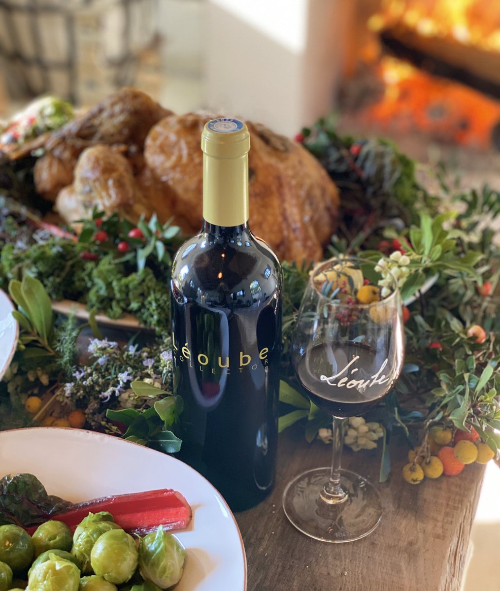 Happy thanksgiving 🦃🍁🍽 from Léoube ! 

Follow us on leoube.com 

#léoube #organic #organicwine #redwine #collector #turkeyrecipe #caféléoube