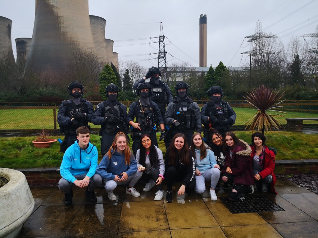 WakeyPS's tweet photo. Today our #Level3 #publicservice student took part in various multi-agency scenarios. These scenarios aid our #Police #fireandrescue and #ambulance services to respond to major incidents and improve their ability to do their jobs! #livingthedream #ups #gettingouttheclassroom https://t.co/8NqCYjzkKR