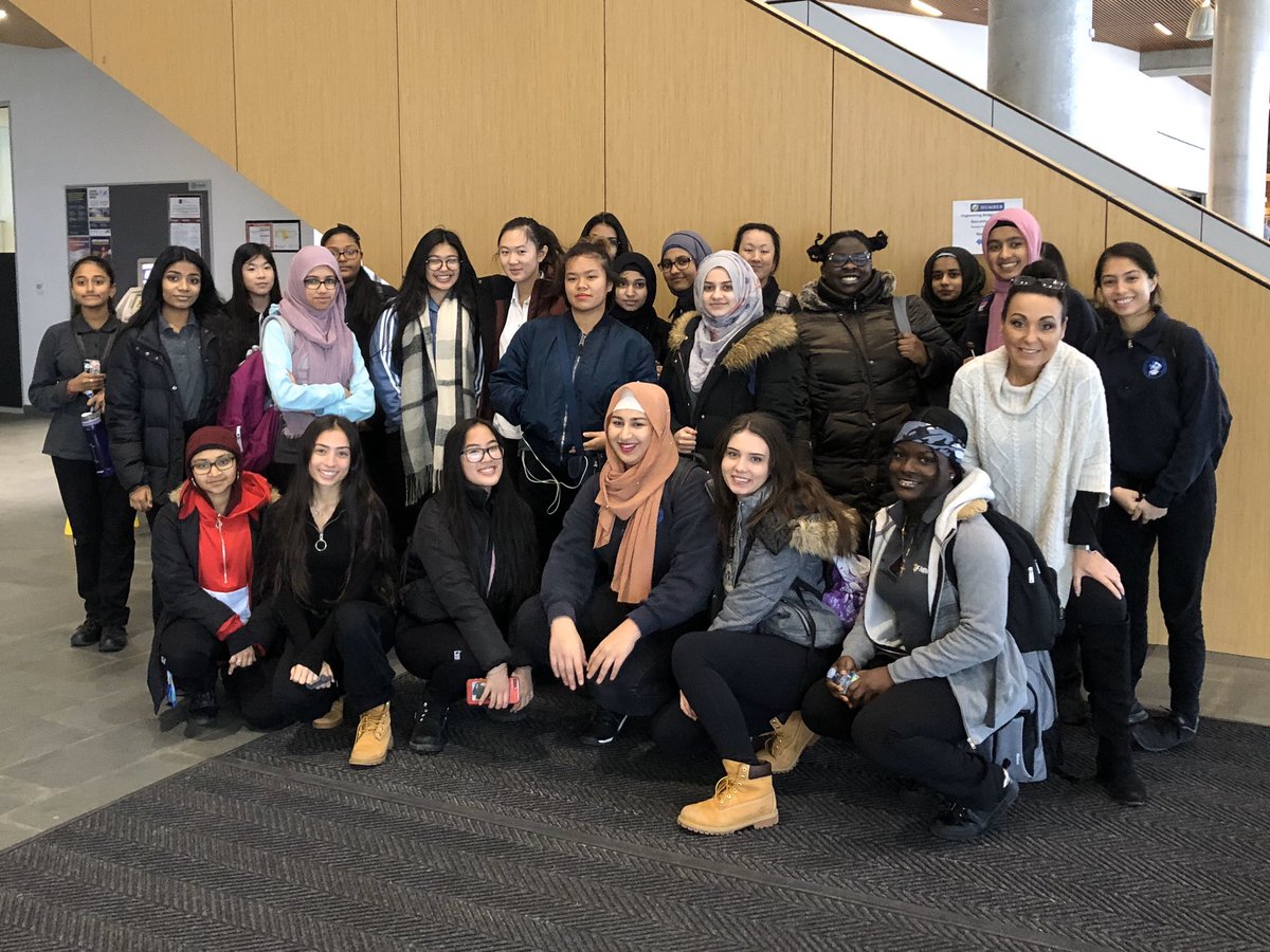 TechFmm's tweet image. Women in Trades trip to Humber College Center for Technology Innovations. @FMMtweets @fmmrobotics2019 @TechFmm #womenintech #humbercowd #womenintrades