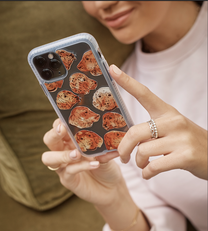 Tech21Official's tweet photo. Introducing: tech21 x #EmilyCanham!
Great news for our UK friends - Emily’s 11 unique designs are available now on our Custom Library for Apple, Samsung and Pixel devices. Head to our website now to enjoy 30% off with our site wide #BlackFriday sale! https://t.co/LZqT00h0no https://t.co/k81jiI0UXM
