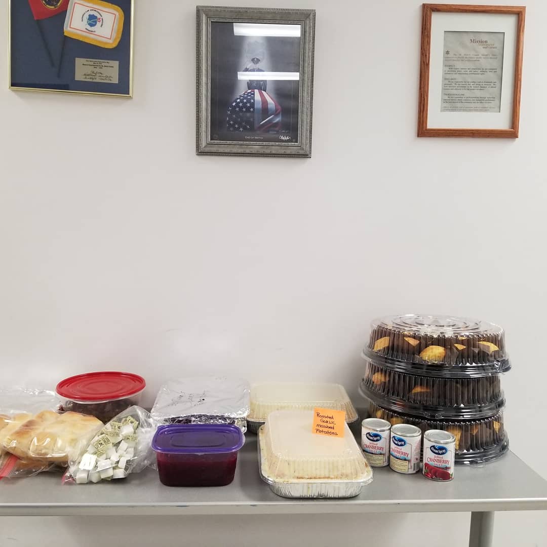 firstsheriff's tweet photo. For the 6th year in a row, longtime friend of the Sheriff's Office, Kelsey Bush, along with family and friends delivered a Thanksgiving feast to Sheriff's Office Headquarters. https://t.co/NaHv5fVX8u