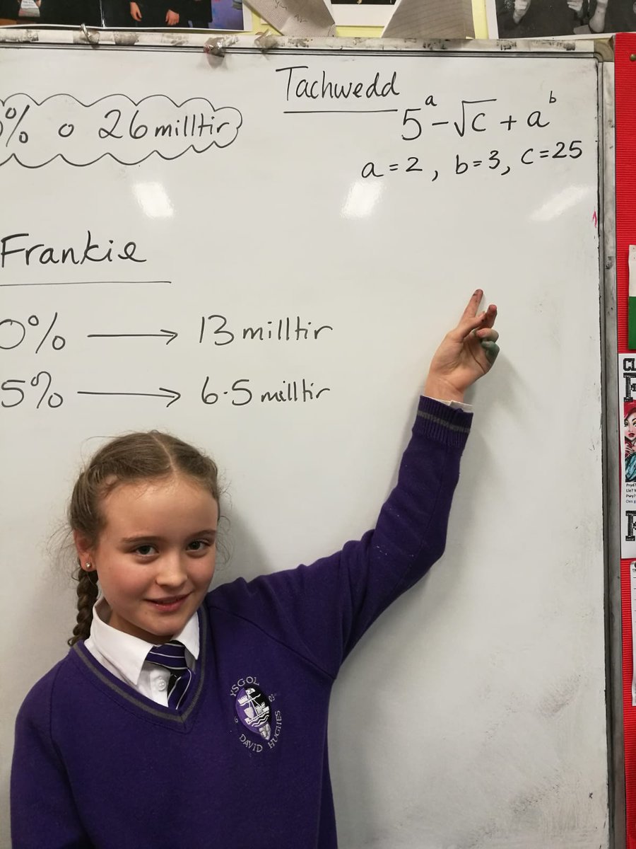 YDHMaths's tweet photo. Dyna chi ddyddiad gan Emily 👌👏👌
Here's how Emily wrote today's date 👍😁 https://t.co/hqPdfLhyS0