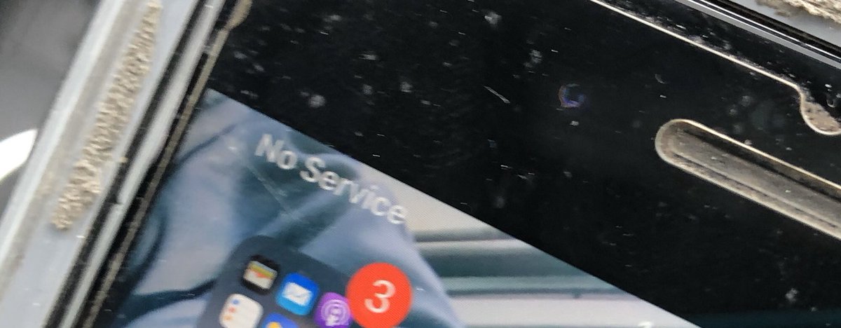 KayleeTheQueen_'s tweet photo. @USCellularCares This is what I’m talking about. Happens ALL THE TIME https://t.co/o8OTFNNs3L