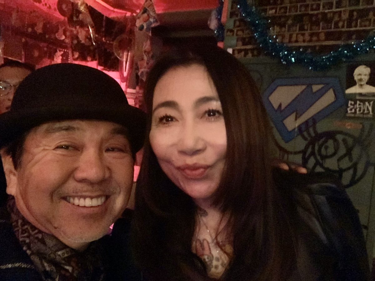 設楽洋 タラちゃん3 からの 4軒目 Casbaの令子のン回目のバースデーのお祝いに さすが令子 深夜の店内は常連のvip達が立ち飲みでギューギューです 令子 おめでとう Casba 増田令子 バースデー 誕生日 T Co Uliulgtmid 設楽洋 タラちゃん3 からの 4軒目 Casbaの令子のン回目のバースデーのお祝いに さすが令子 深夜の店内は常連のvip達が立ち飲みでギューギューです 令子 おめでとう Casba 増田令子 バースデー 誕生日 T Co Uliulgtmid