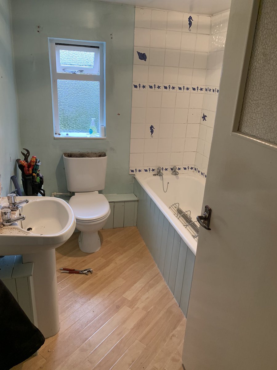 Just finished this little bathroom. In the cottage that use to belong to my Grandad. Strange working here after all these years. Thanks to <a href="/WillbondWorld/">WILLBOND</a> <a href="/WillbondRPC/">Gavin Scothern</a> for the gear. @Hansgrohe_UK <a href="/GeberitUK/">Geberit</a> just waiting on sparky to fit the mirror cabinet.