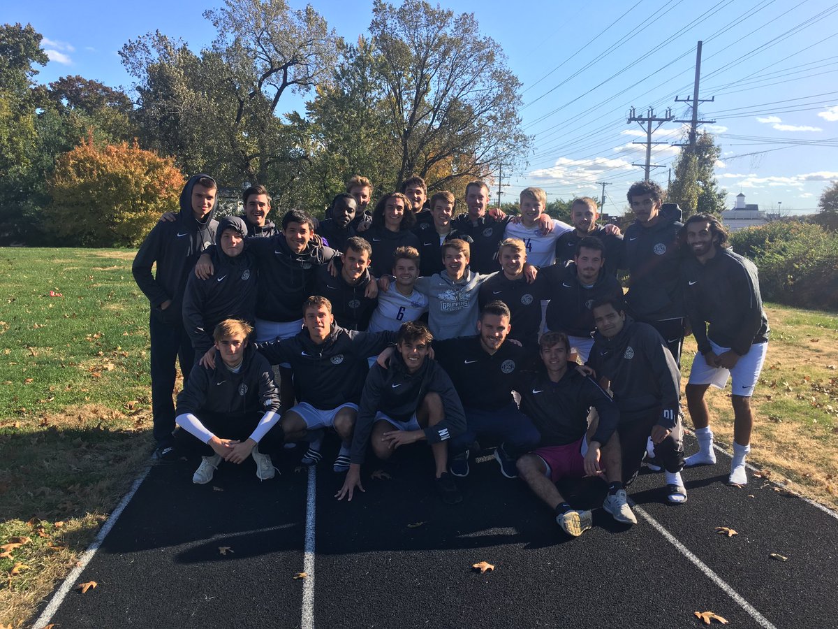 FbuMenssoccer's tweet photo. Happy Thanksgiving from our family to yours! https://t.co/y7cMNLrjzr