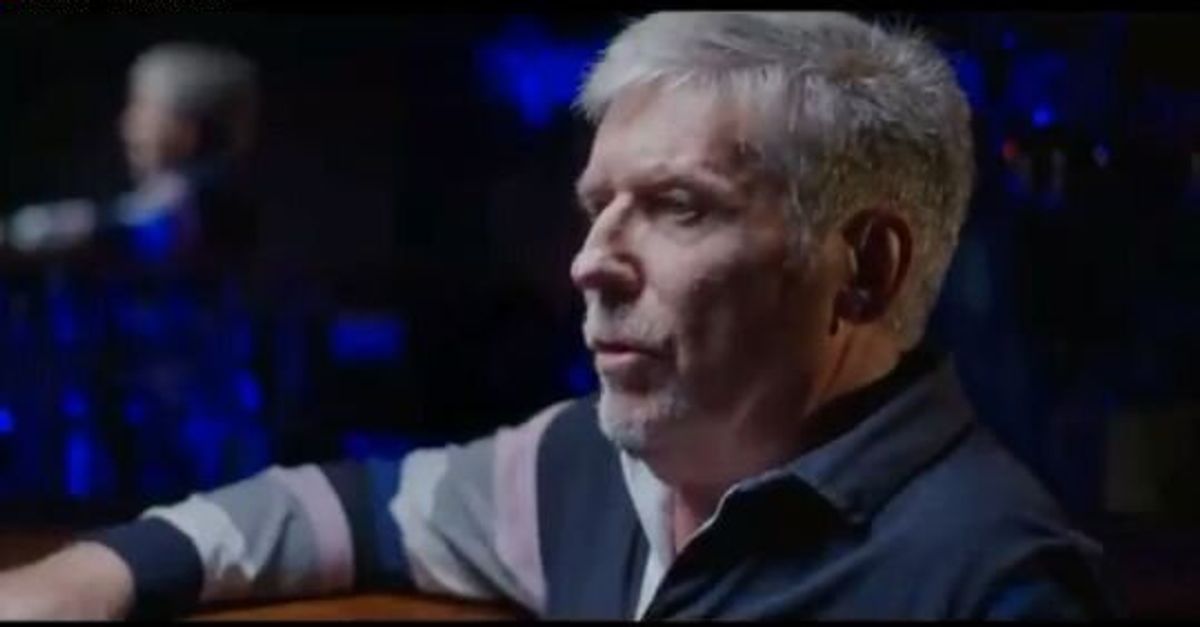 Dans cette série, l'ancien commissaire en charge de l'enquête qualifie notamment Christine Villemin "d'excitante" et commente ses tenues vestimentaires de l'époque.
huffp.st/AqkcGUy