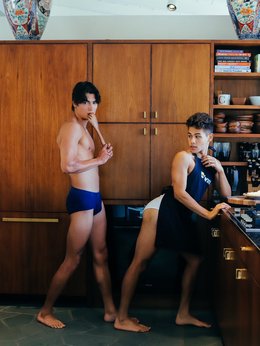 Grindr on Twitter: \