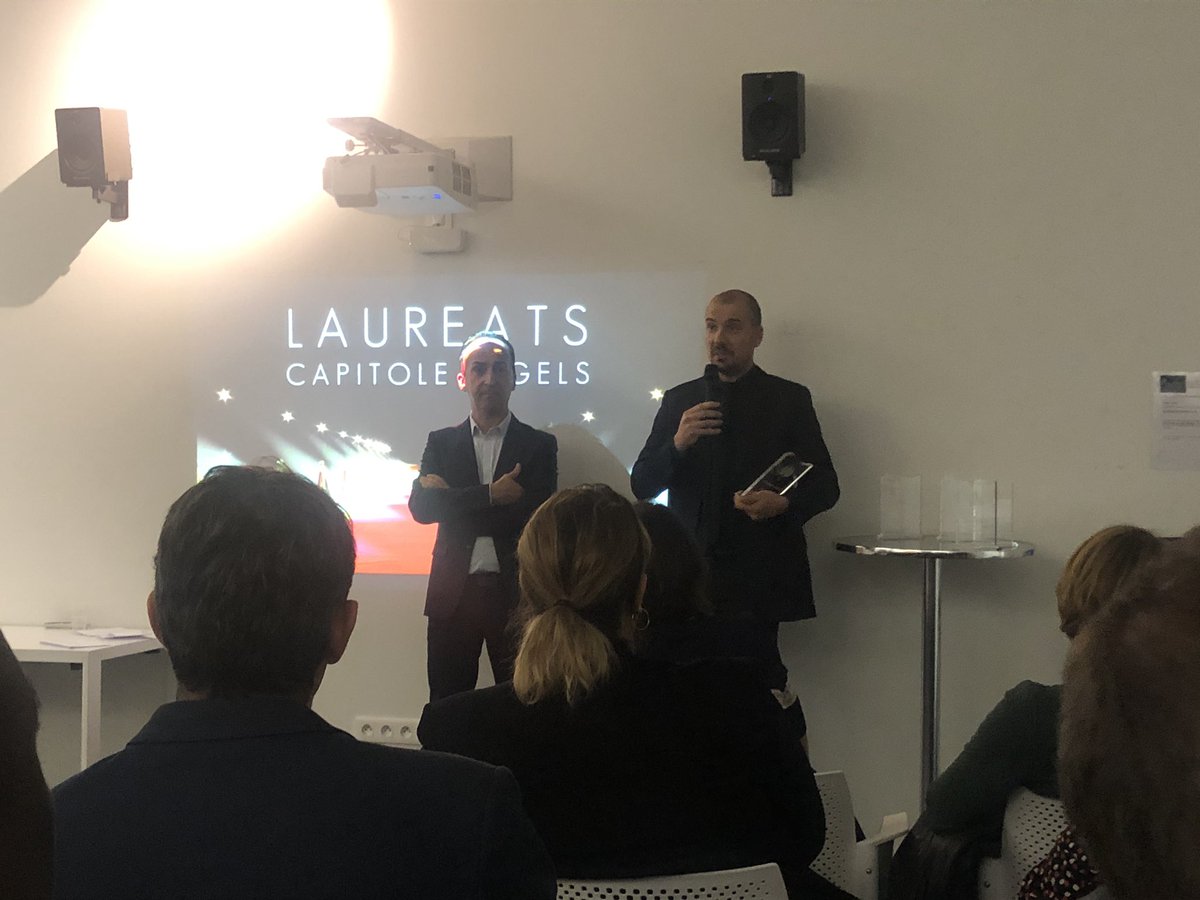 MysamCab's tweet photo. Merci aux @CapitoleAngels pour le prix de la Stratégie à la soirée des Lauréats Capitole Angels ! https://t.co/4LcWKF16ql