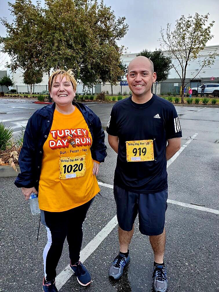 KVSAR's tweet photo. Our running team braved the Thanksgiving Day weather to run a 5K..go team! https://t.co/ucYuug6khu