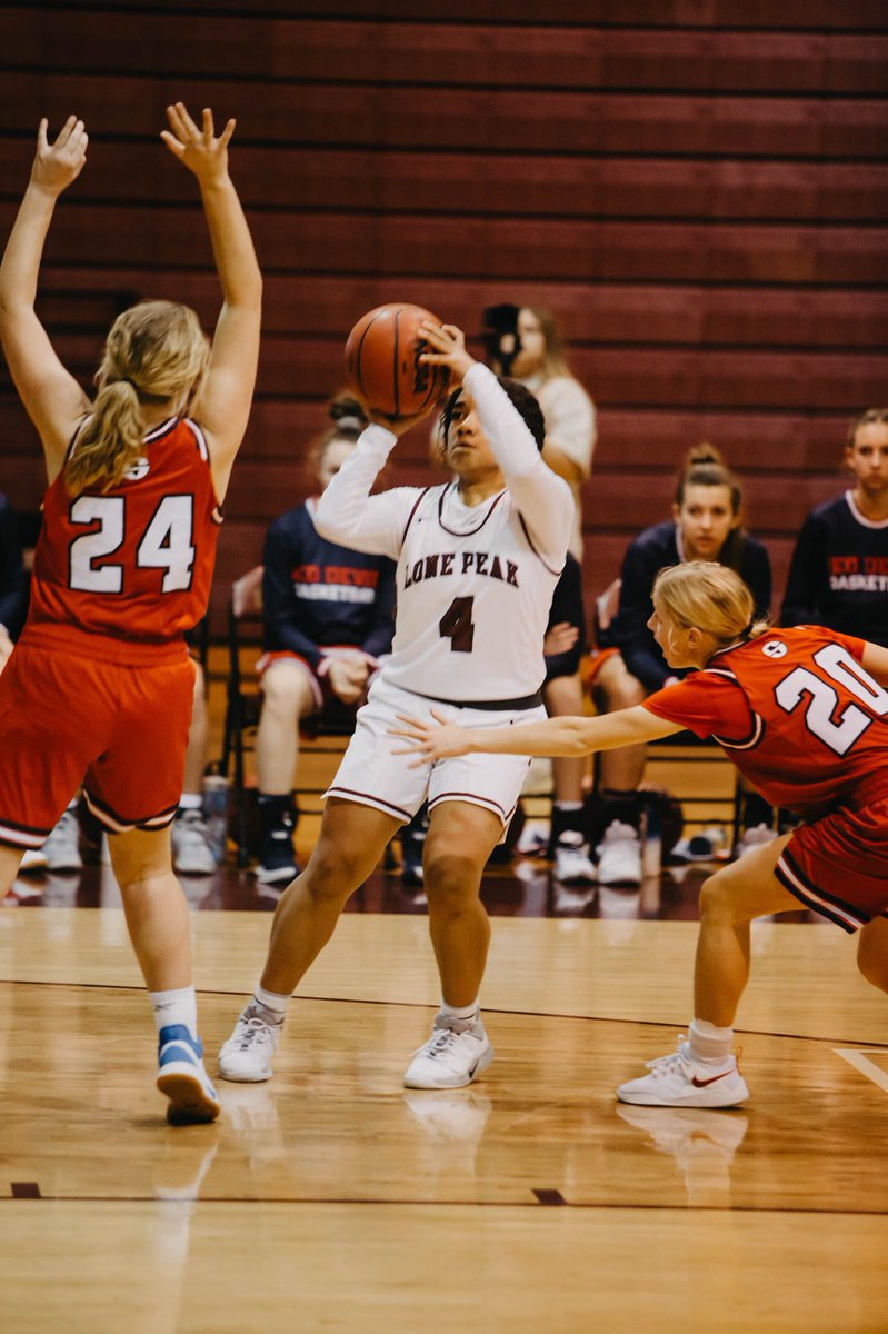ceeowwcee's tweet photo. Happy thanksgiving! Other than my family &amp; church; I’m grateful to watch my cousins ball tf out 😍 get ready for 4 years of lone peak basketball 🤷🏽‍♂️ https://t.co/cNH8xe7VTN