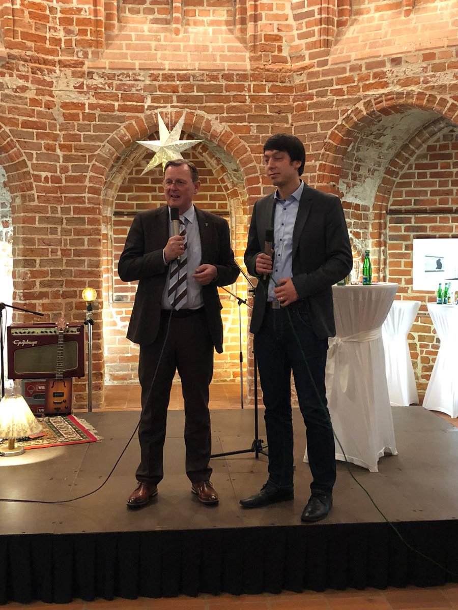 bodoramelow's tweet photo. Ein guter Landrat wird vorn rausgeschickt und kommt hinten wieder rein, wenn es um seinen Kreis geht. Da braucht es Typen mit Format und Mut. @PatrickPuhlmann  bringt Kompetenz und Engagement mit. #r2g steht im Kreis Stendal gemeinsam dafür, Zukunft zu machen. Viel Erfolg! https://t.co/49BgPkBaBt