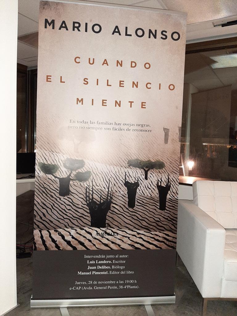 En la presentación del nuevo libro de un buen amigo😍📚 <a href="/malonsoayala/">Mario Alonso Ayala</a>