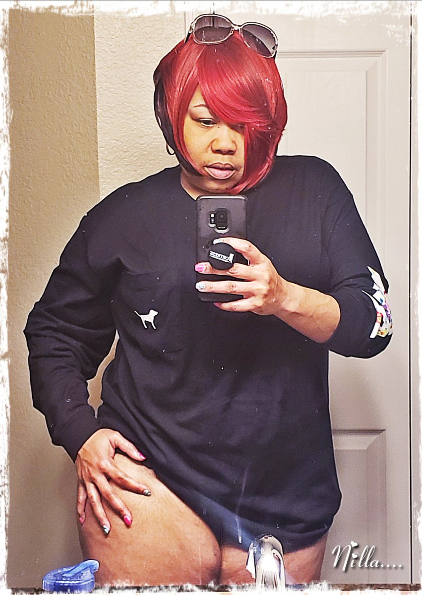 sexy_red_gemini's tweet photo. #Sexy_Red_Gemini #Nilla #HappyHolidays2019 #IssaMeal #ChubbyGirlsROCK #Nerdy #Flirty #INKED #Curvy https://t.co/zdJliIUFKx