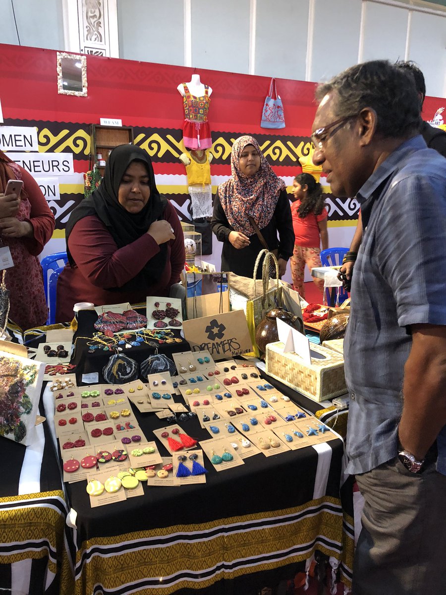 Former President <a href="/DrWaheedH/">Mohamed Waheed</a> visits <a href="/fannuexpo/">Fannuexpo</a> 

#fannuexpo #largestexpo #maldives