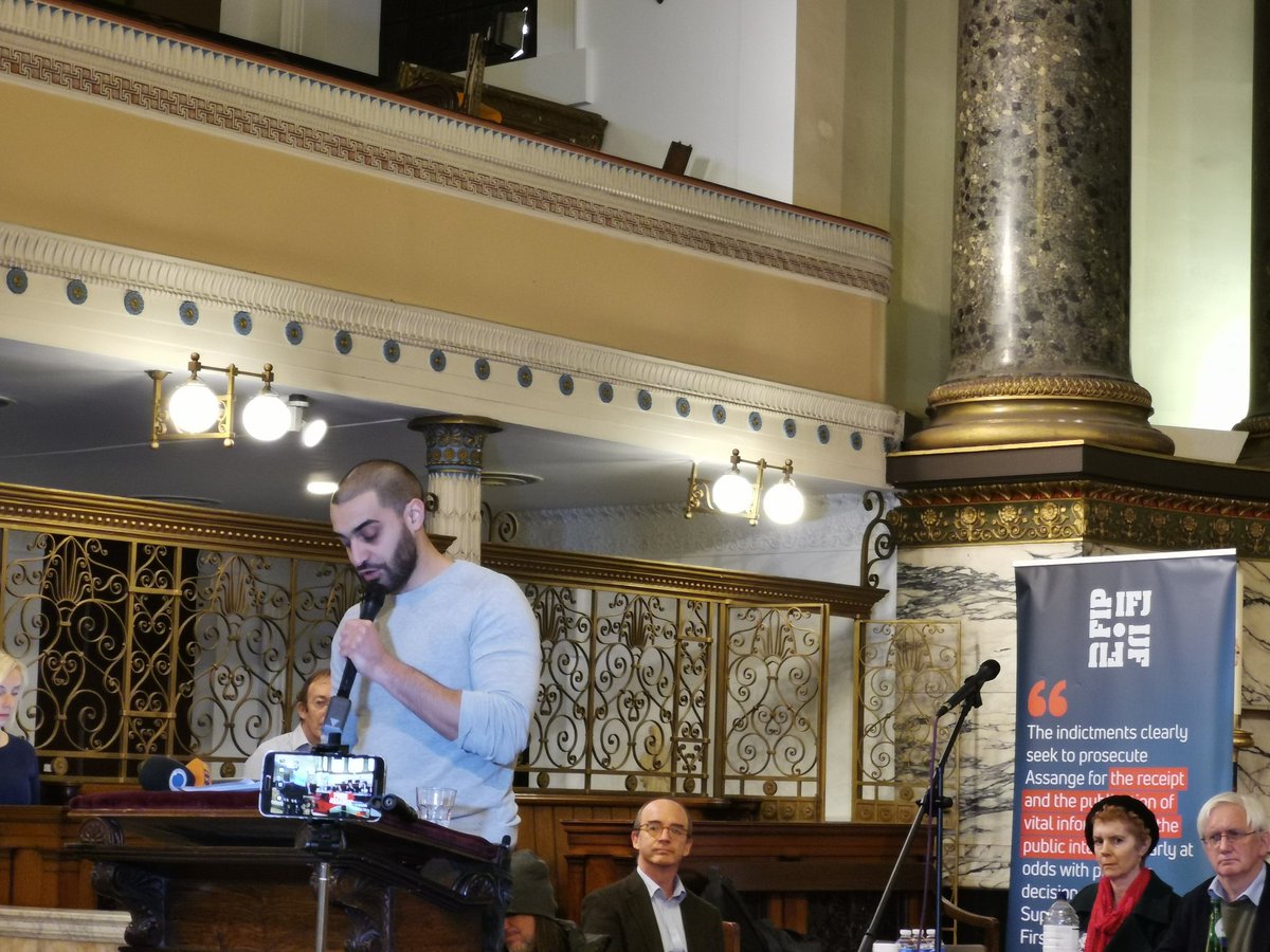 . @Lowkey0nline opens the talks:"Julian Assange is not being punished for anything he has done wrong. He is being punished for everything he has done right"